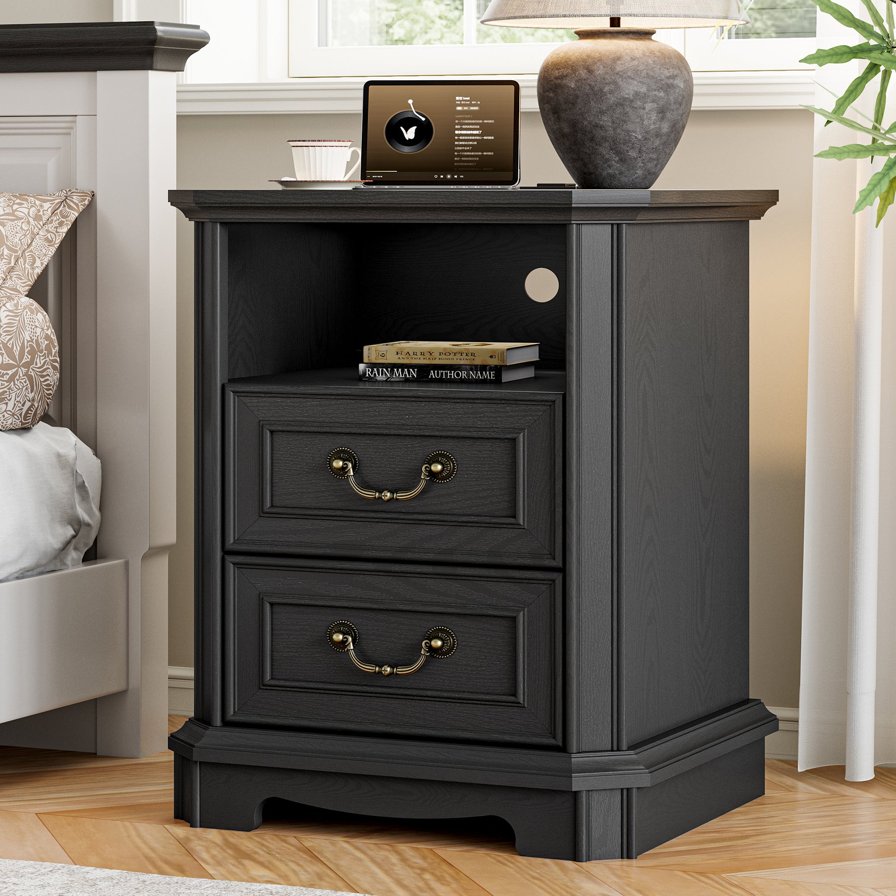 Alden 18" Charging Nightstand